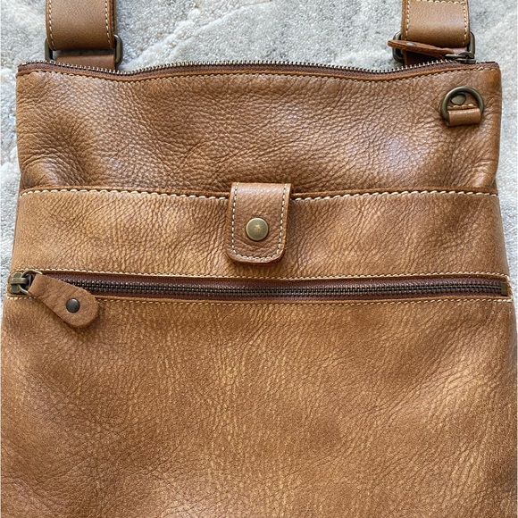 Brown Roots Genuine Leather Purse - Picture 3 of 7